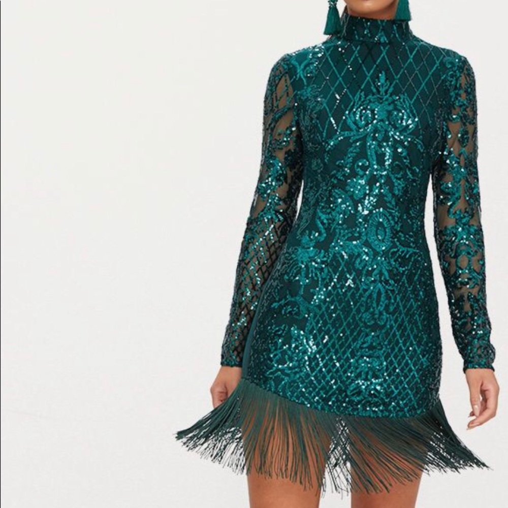 Emerald Long Sleeves Sequins dress◻️. WORN ONCE